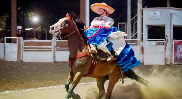 Punteadero Femenil Anahuacalli