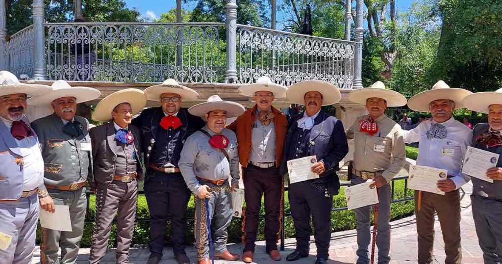 Chiapanecos participan en Seminario Nacional de Locutores 2024